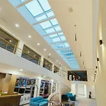 Luxury Square דירה *