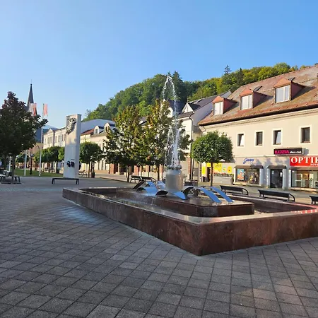 Luxury Square *