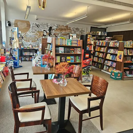 Luxury Square Apartamento Dolny Kubin