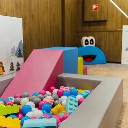 Luxury Square Apartamento Dolny Kubin