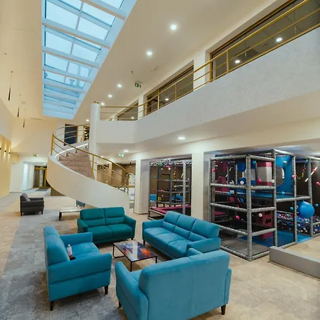 Luxury Square * Dolny Kubin