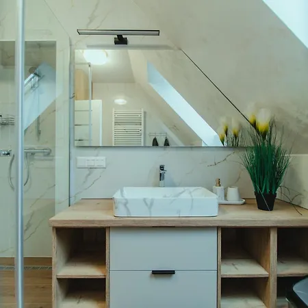 Luxury Square Apartamento Dolny Kubin