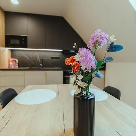 Luxury Square * Dolny Kubin